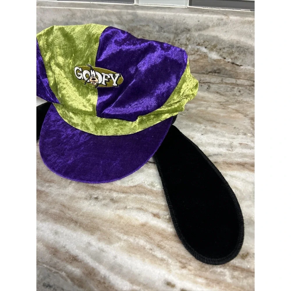 Disneyland Resort Groovy Goofy‎ Hat Green Purple